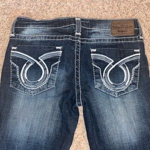 Big star boot cut jeans. Size 30L. Like new, nothing wrong with them.